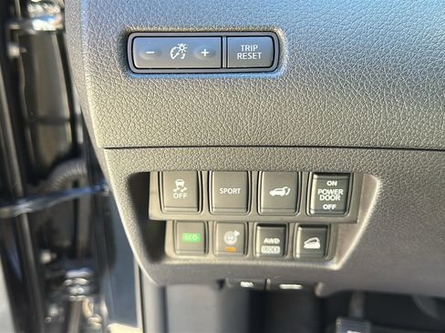 Used 2016 Nissan Rogue SL w/ SL Premium Package AWD/4WD image 16