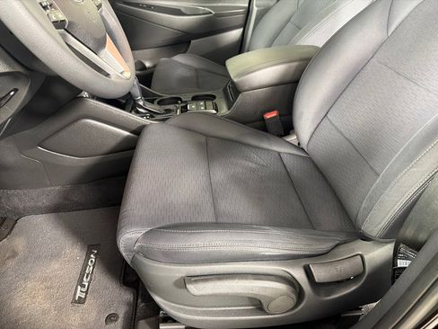 Used 2021 Hyundai Tucson SE w/ Cargo Package FWD image 11