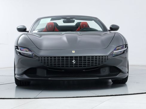 Certified 2025 Ferrari Roma Spider RWD image 12