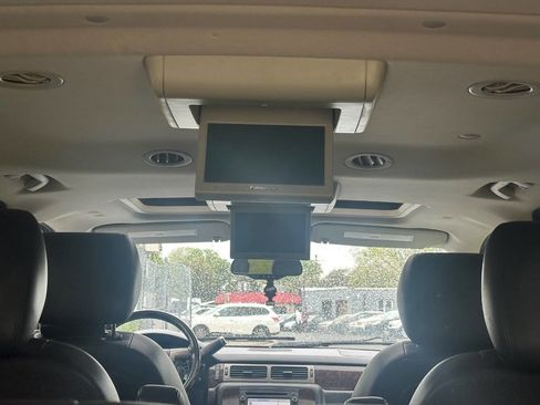 Used 2014 GMC Yukon XL Denali AWD/4WD image 23