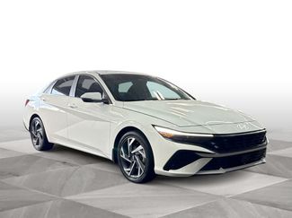 Used 2026 Hyundai Elantra Limited FWD video 2