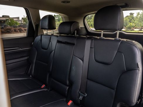 Used 2023 Kia Telluride LX AWD/4WD image 19