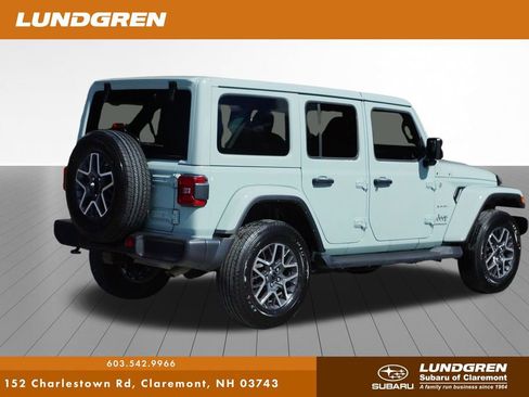 Used 2024 Jeep Wrangler Sahara image 3