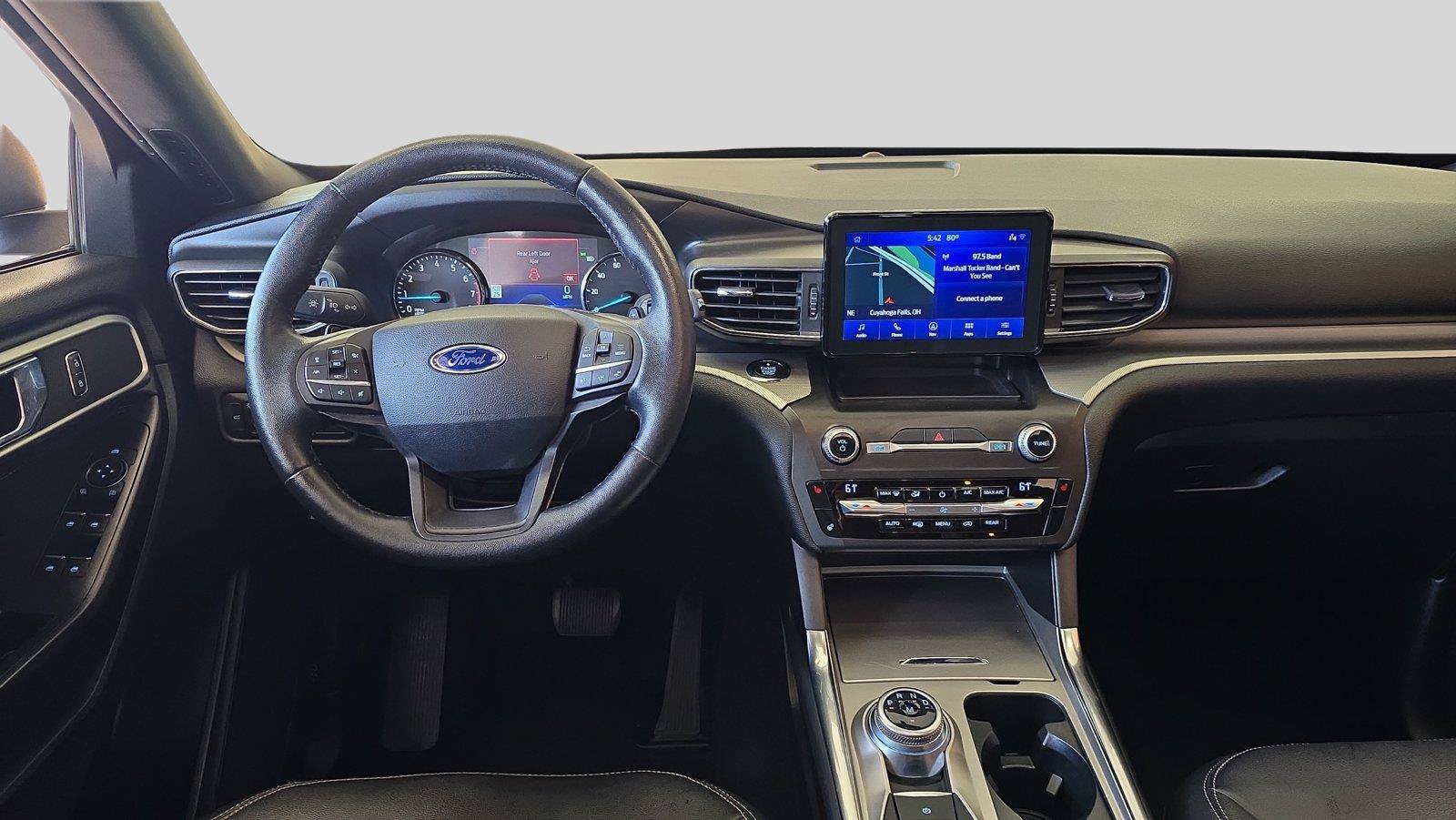 Used 2020 Ford Explorer XLT w/ Equipment Group 202A AWD/4WD image 9