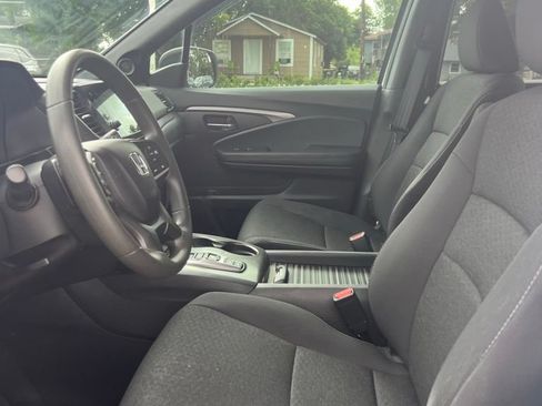 Used 2021 Honda Passport Sport image 19