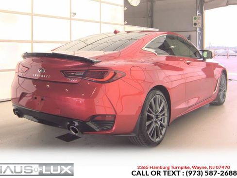 Used 2017 INFINITI Q60 Red Sport 400 image 9