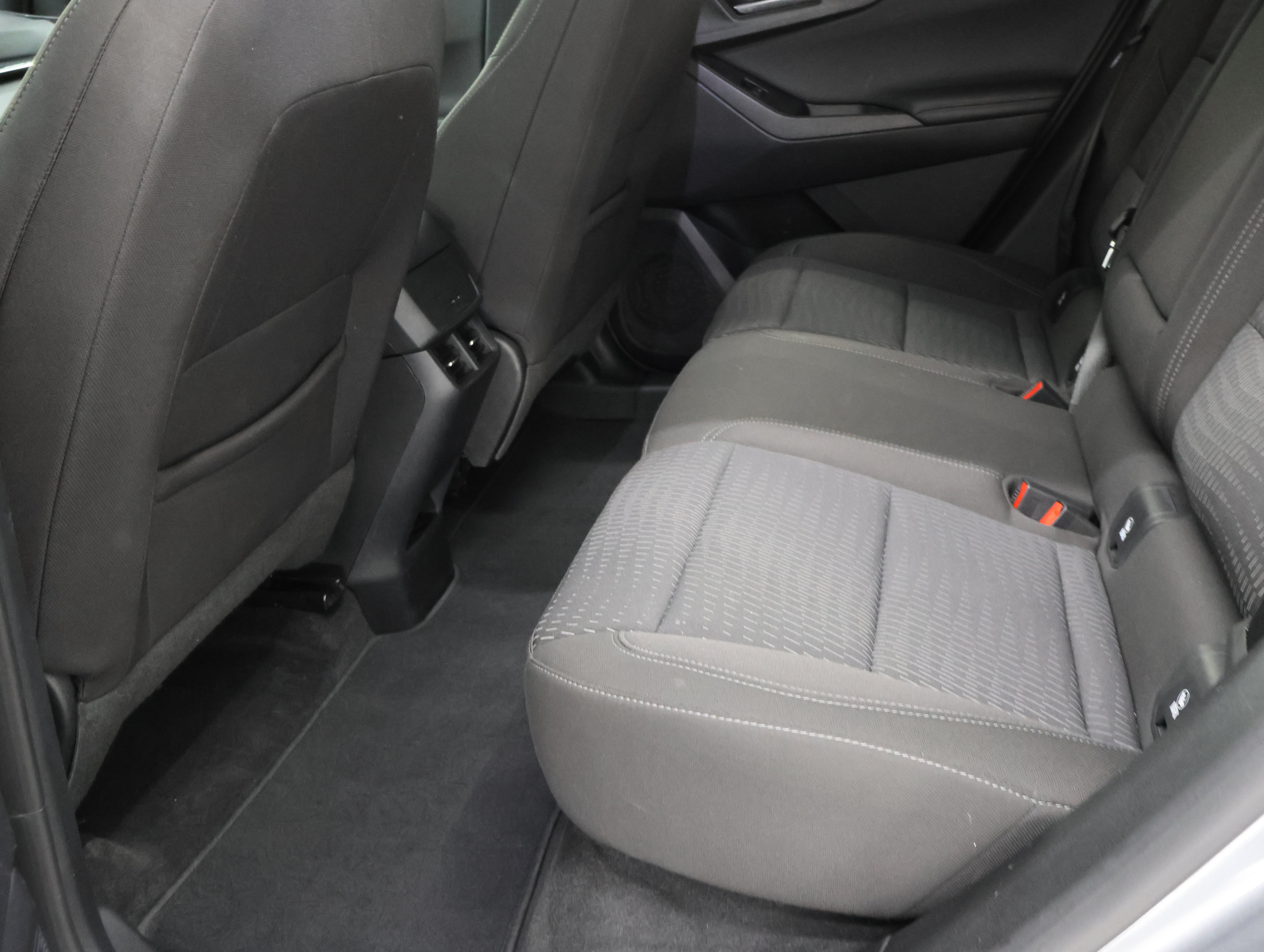Used 2026 Chevrolet Equinox LT AWD/4WD image 31