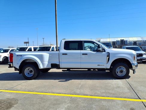 Used 2025 Ford F350 XLT image 8