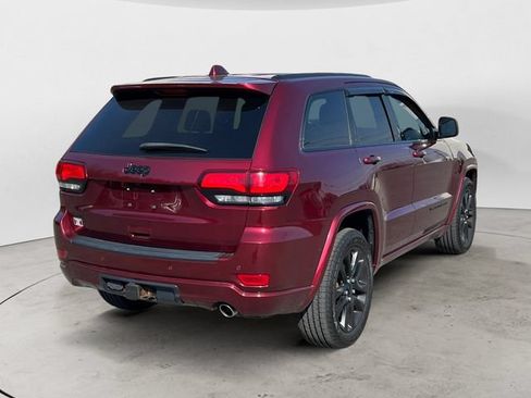 Used 2020 Jeep Grand Cherokee Altitude AWD/4WD image 5