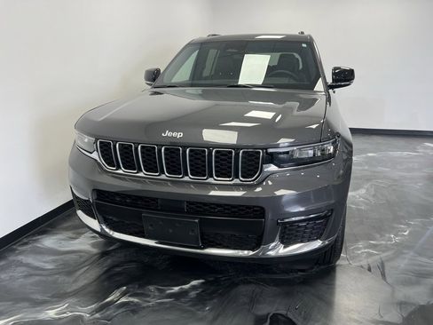 Used 2024 Jeep Grand Cherokee L Limited image 3
