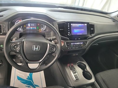 Used 2023 Honda Ridgeline Sport image 7