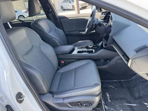 Used 2025 Lexus RZ 300e FWD image 6