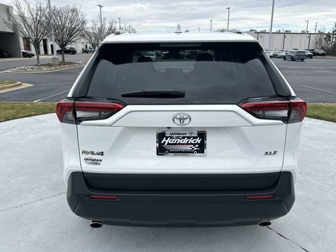 Certified 2025 Toyota RAV4 XLE image 9