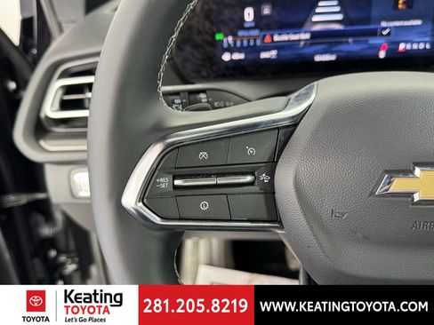 Used 2026 Chevrolet Traverse LT image 25