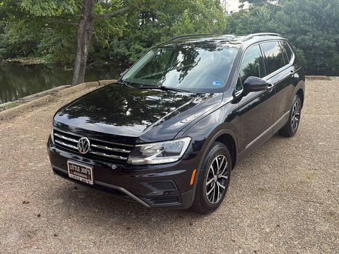 Used 2021 Volkswagen Tiguan S FWD image 12