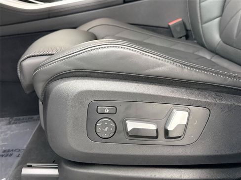 Used 2024 BMW X5 xDrive40i w/ Premium Package AWD/4WD image 31