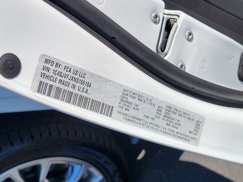 Used 2022 Jeep Grand Wagoneer Series II image 34