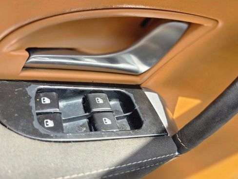 Used 2018 Maserati GranTurismo Sport RWD image 26