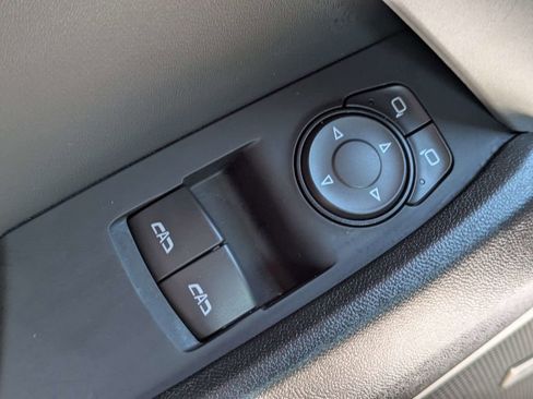 Used 2022 Chevrolet Camaro LT w/ Technology Package RWD image 24