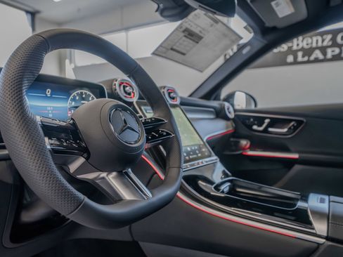 New 2026 Mercedes-Benz GLC 300 4MATIC image 7