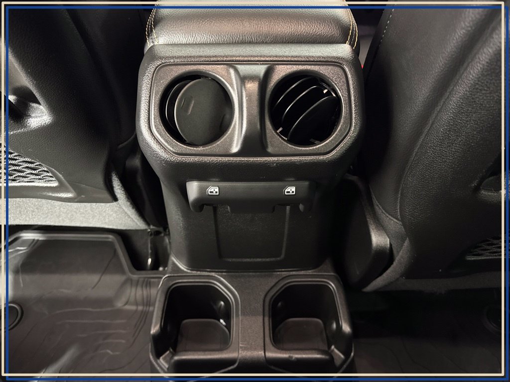Certified 2025 Jeep Gladiator Sport AWD/4WD image 40