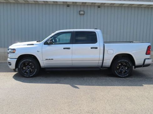 New 2026 RAM 1500 4x4 Crew Cab image 7