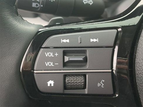 Certified 2025 Honda Pilot EX-L image 24