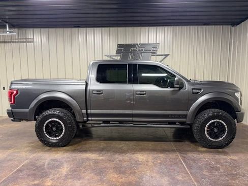 Used 2017 Ford F150 Lariat w/ Equipment Group 502A Luxury AWD/4WD image 7