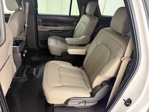 Used 2018 Ford Expedition Max Limited w/ Equipment Group 301A RWD image 45