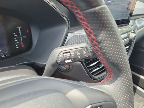 Used 2024 Ford Escape ST-Line AWD/4WD image 25