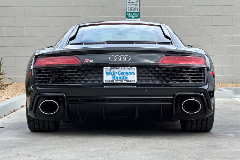 Used 2022 Audi R8 V10 performance RWD image 9