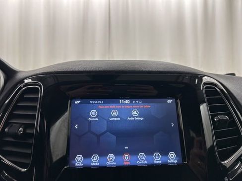 Used 2021 Jeep Compass Latitude image 14