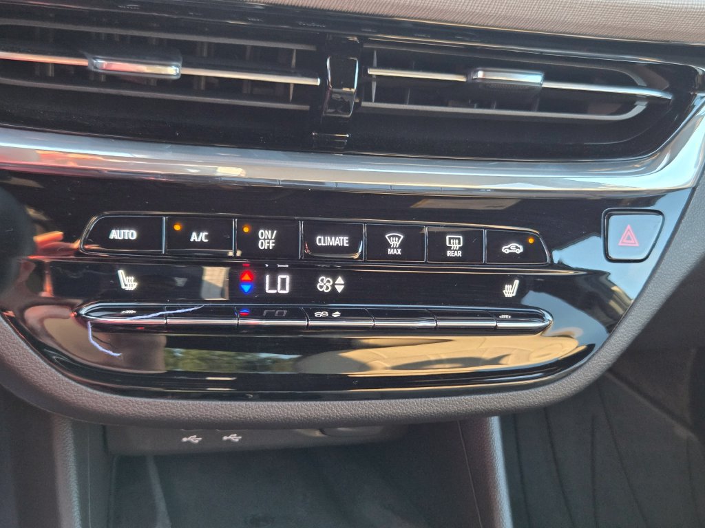 Used 2026 Buick Envista Avenir FWD image 42