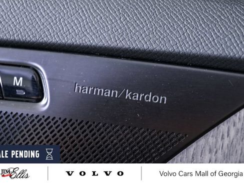 Certified 2024 Volvo XC90 B6 Plus w/ Protection Package Premier AWD/4WD image 9