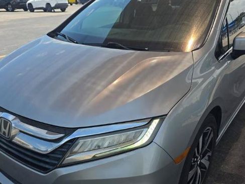 Used 2020 Honda Odyssey Elite image 2