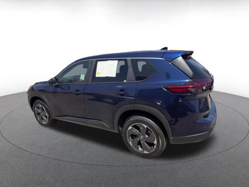 Used 2025 Nissan Rogue SV FWD image 10