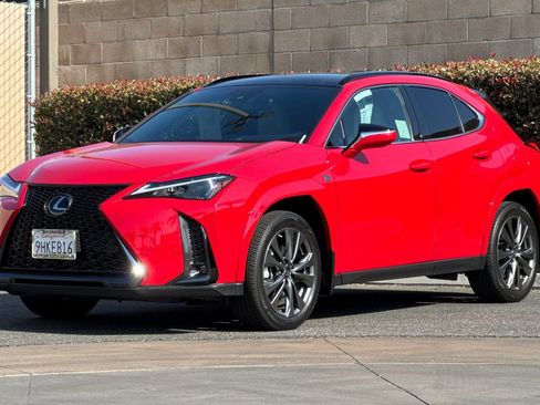Certified 2024 Lexus UX 250h F Sport FWD image 8