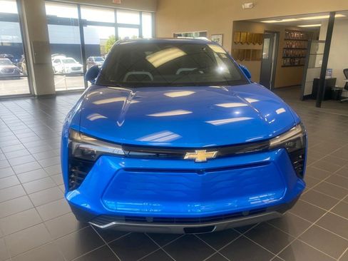 Used 2024 Chevrolet Blazer EV LT AWD/4WD image 4