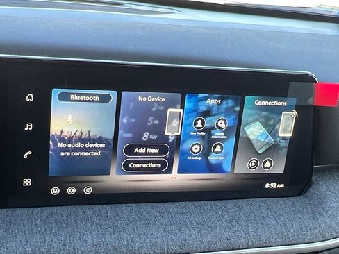 New 2026 Nissan Kicks SV w/ Cold Weather Package FWD image 10