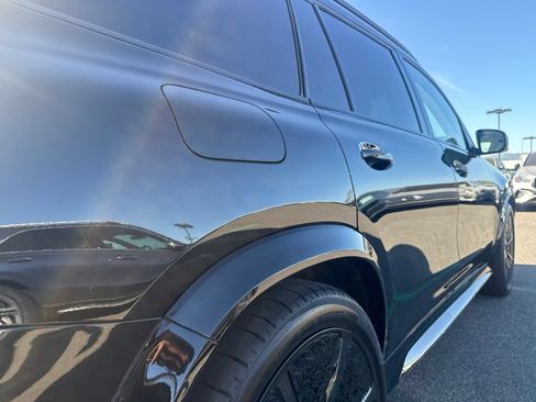 Used 2025 Mercedes-Benz Maybach GLS 600 4MATIC image 6