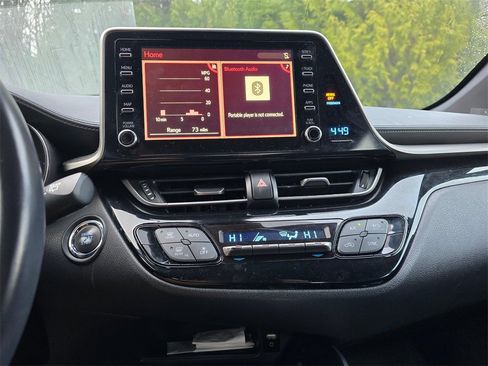 Used 2019 Toyota C-HR XLE image 4