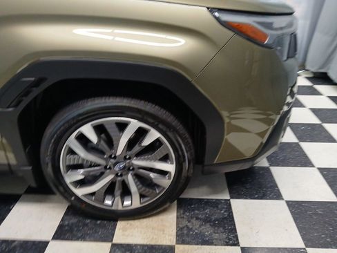 New 2025 Subaru Forester Touring AWD/4WD image 4