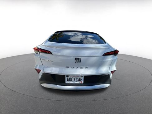 Used 2025 Buick Envista Preferred image 6