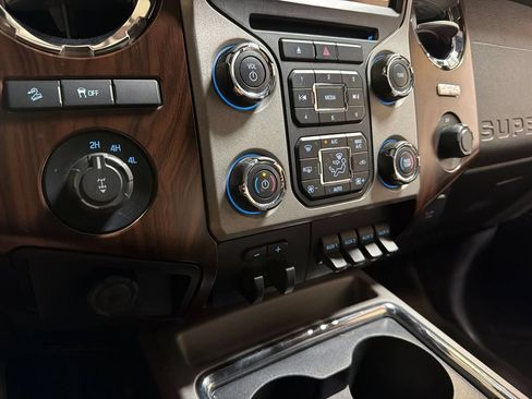 Used 2013 Ford F250 Lariat w/ Lariat Ultimate Pkg AWD/4WD image 20