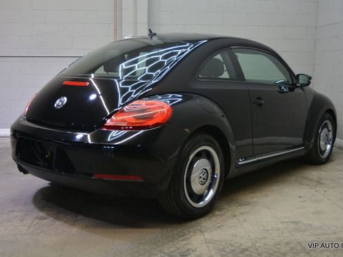 Used 2012 Volkswagen Beetle 2.5 FWD image 4