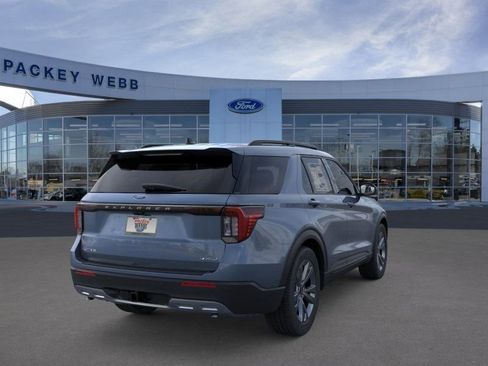 New 2026 Ford Explorer Active AWD/4WD image 9