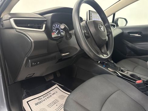Used 2020 Toyota Corolla LE FWD image 27