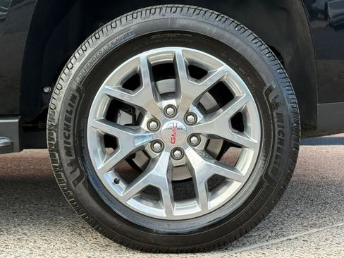 Used 2016 GMC Yukon SLT w/ Open Road Package AWD/4WD image 28