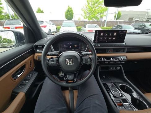 Certified 2026 Honda Passport TrailSport Elite image 16