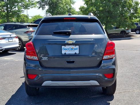 Certified 2018 Chevrolet Trax LT w/ LT Convenience Package FWD image 6